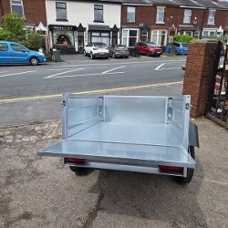 Erde 153 Trailer 