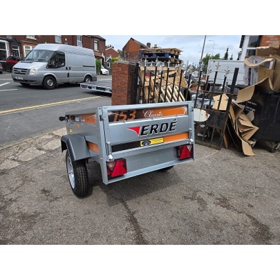 Erde 153 Trailer 