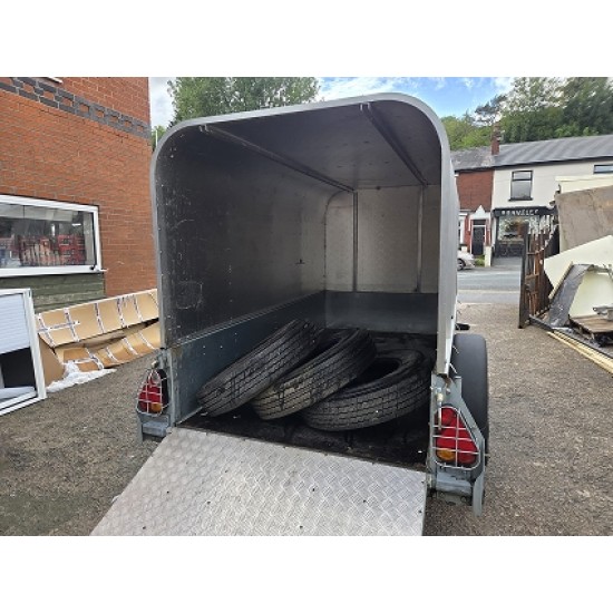 Ifor Williams GD84 with canopy Used Trailer 