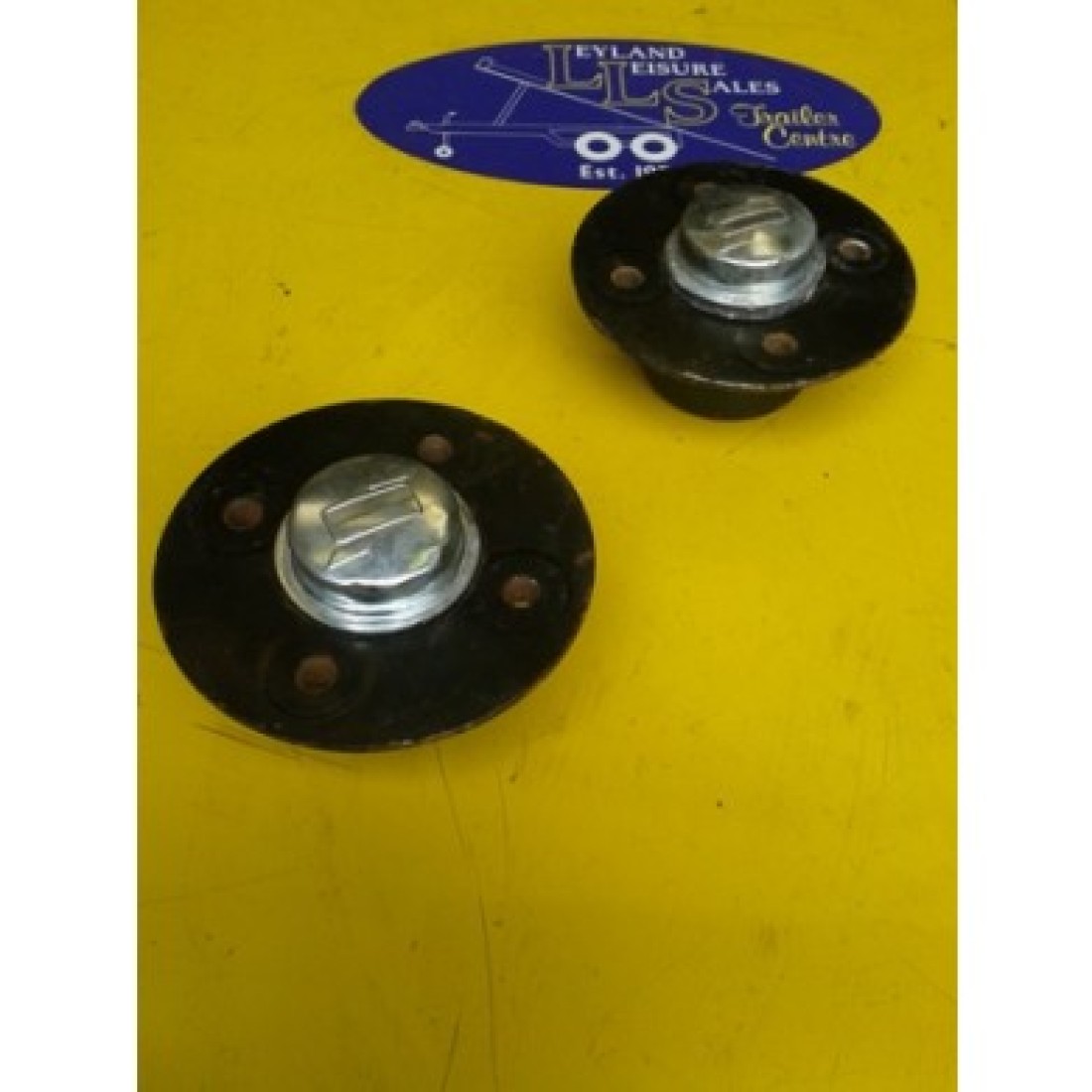 750kg UnBraked Hub with Sealed for Life Bearings to Suit Ifor Williams